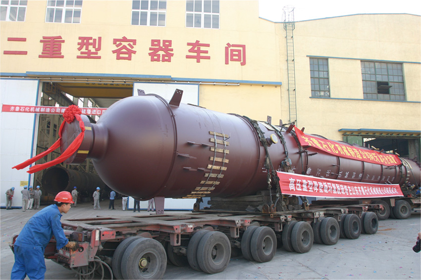 2008年8月任丘炼油循环氢脱硫塔